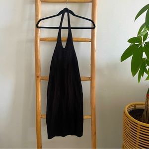 Halter neck knit dress